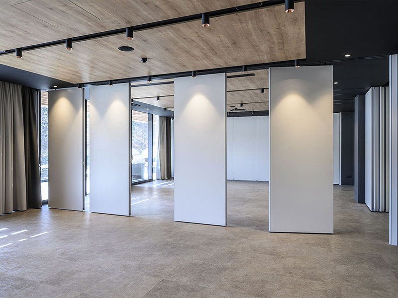 Partitions and movable walls